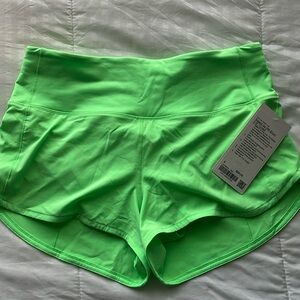 New with tags Lululemon Women’s Speed Up HR Short 2.5” lined - bright green